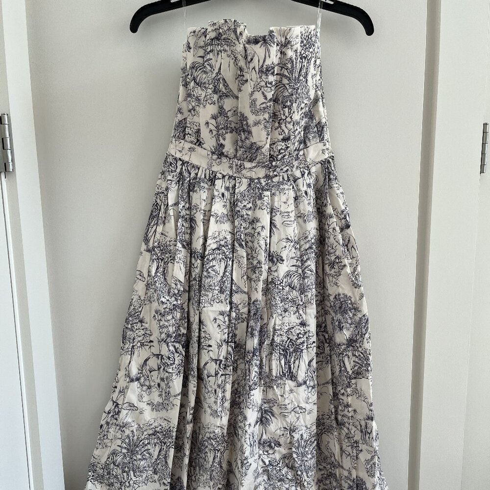 Entro Strapless Dress
